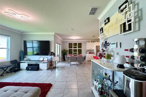 House in Kissimmee, Florida 4 bedrooms, 171.5 sq.m. № 1743178 - photo 7
