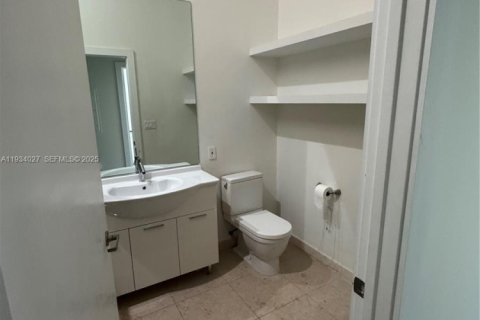 Condominio en venta en Miami, Florida, 3 dormitorios, 173.73 m2 № 1992391 - foto 23