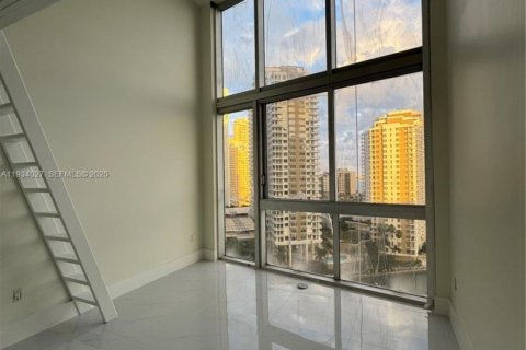 Condominio en venta en Miami, Florida, 3 dormitorios, 173.73 m2 № 1992391 - foto 27