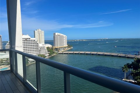Condominio en venta en Miami, Florida, 3 dormitorios, 173.73 m2 № 1992391 - foto 1