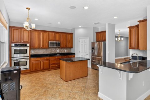 House in STONEYBROOK HILLS in Mount Dora, Florida 4 bedrooms, 299.05 sq.m. № 2280644 - photo 11