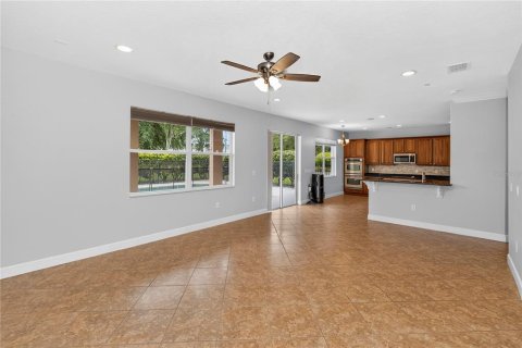 House in STONEYBROOK HILLS in Mount Dora, Florida 4 bedrooms, 299.05 sq.m. № 2280644 - photo 12