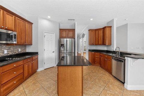 House in STONEYBROOK HILLS in Mount Dora, Florida 4 bedrooms, 299.05 sq.m. № 2280644 - photo 9