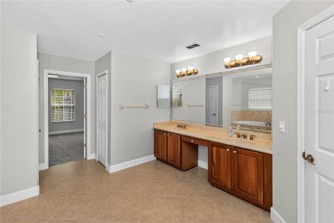 House in STONEYBROOK HILLS in Mount Dora, Florida 4 bedrooms, 299.05 sq.m. № 2280644 - photo 29