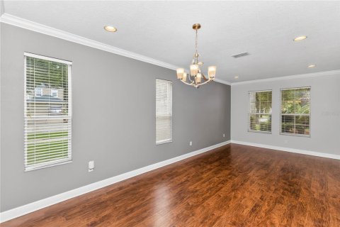 House in STONEYBROOK HILLS in Mount Dora, Florida 4 bedrooms, 299.05 sq.m. № 2280644 - photo 8