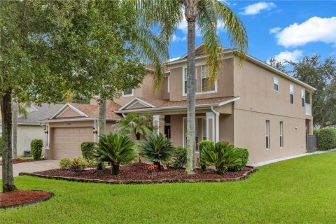 House in STONEYBROOK HILLS in Mount Dora, Florida 4 bedrooms, 299.05 sq.m. № 2280644 - photo 2