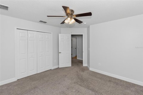 House in STONEYBROOK HILLS in Mount Dora, Florida 4 bedrooms, 299.05 sq.m. № 2280644 - photo 19