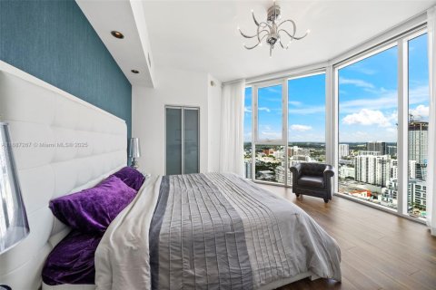 Condo in Miami, Florida, 2 bedrooms  № 1941949 - photo 20