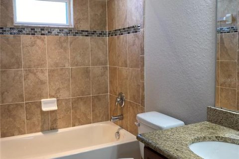 Casa en alquiler en Haines City, Florida, 4 dormitorios, 237.64 m2 № 2220660 - foto 12