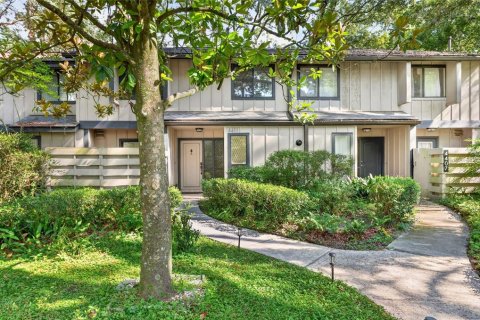 Townhouse in Gainesville, Florida 3 bedrooms, 151.71 sq.m. № 2367128