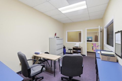 Commercial property in Inverness, Florida 126.9 sq.m. № 2098036 - photo 23