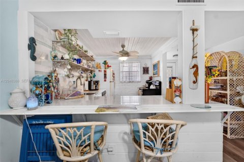 Condo in Margate, Florida, 1 bedroom № 2185952 - photo 5