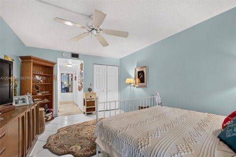 Condo in Margate, Florida, 1 bedroom № 2185952 - photo 15