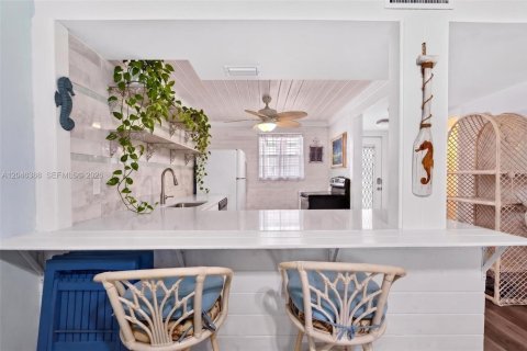 Condo in Margate, Florida, 1 bedroom № 2185952 - photo 4