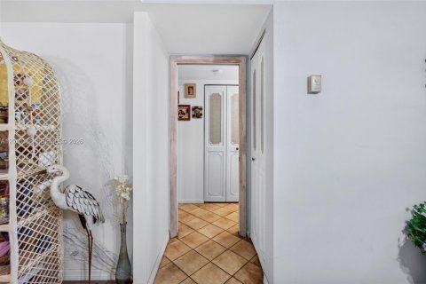 Condo in Margate, Florida, 1 bedroom № 2185952 - photo 23