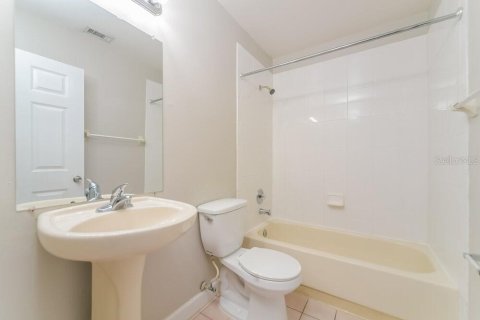 Villa ou maison à louer à Orlando, Floride: 3 chambres, 142.7 m2 № 2258197 - photo 14