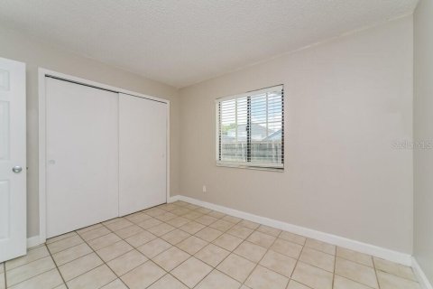 Villa ou maison à louer à Orlando, Floride: 3 chambres, 142.7 m2 № 2258197 - photo 13
