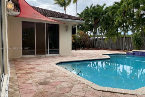 Casa en alquiler en Hollywood, Florida, 3 dormitorios, 255.39 m2 № 2076206 - foto 28