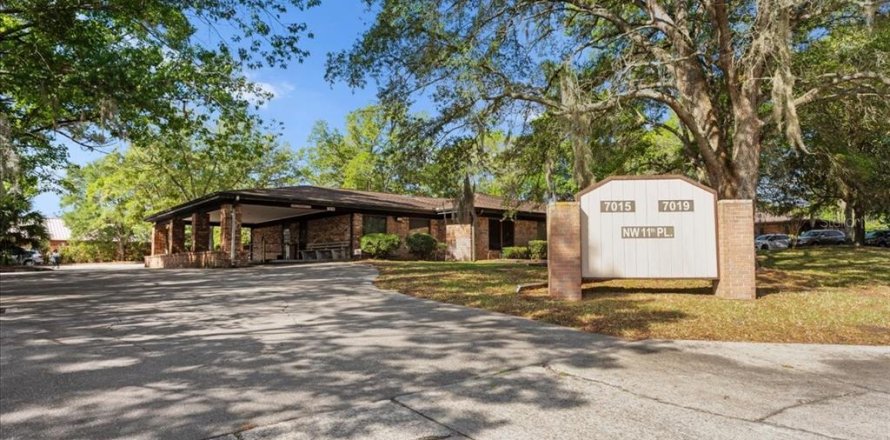 Immobilier commercial à Gainesville, Floride 423.45 m2 № 2134003