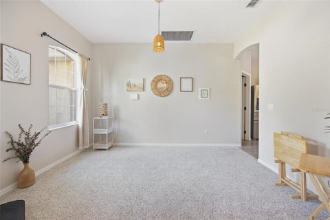 Casa en venta en Ocala, Florida, 4 dormitorios, 212.37 m2 № 2123426 - foto 4