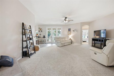 Casa en venta en Ocala, Florida, 4 dormitorios, 212.37 m2 № 2123426 - foto 15