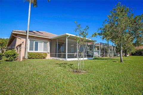 Купить виллу или дом в Уэст-Палм-Бич, Флорида 3 спальни, 167.5м2, № 1997132 - фото 29