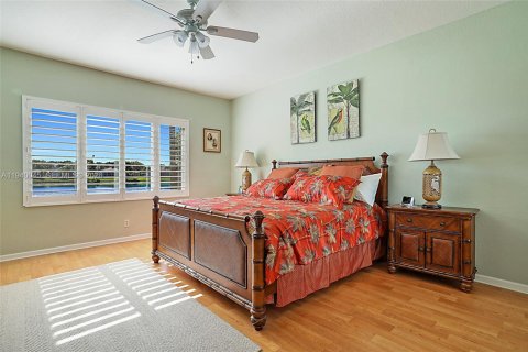 Купить виллу или дом в Уэст-Палм-Бич, Флорида 3 спальни, 167.5м2, № 1997132 - фото 19