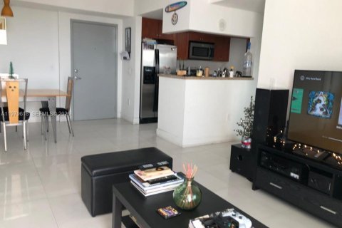 Купить кондоминиум в Майами, Флорида 2 спальни, 91.42м2, № 2043808 - фото 9