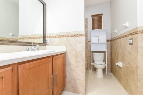 Casa en venta en Kissimmee, Florida, 2 dormitorios, 143.81 m2 № 1680281 - foto 9
