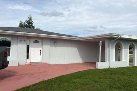 House in Port Charlotte, Florida 3 bedrooms, 104.42 sq.m. № 2280269 - photo 30