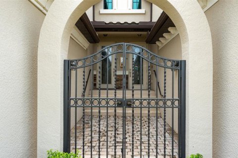 Condo in Lakewood Ranch, Florida, 3 bedrooms in LAKEWOOD NATIONAL  № 624039 - photo 4