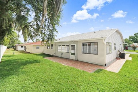 House in Lakeland, Florida 2 bedrooms, 126.9 sq.m. № 2200120 - photo 24
