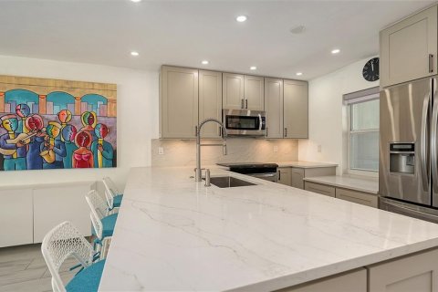 Condominio en venta en Longboat Key, Florida, 2 dormitorios, 121.89 m2 № 1904834 - foto 17