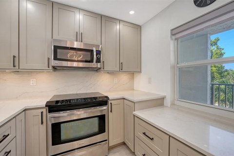 Condominio en venta en Longboat Key, Florida, 2 dormitorios, 121.89 m2 № 1904834 - foto 12