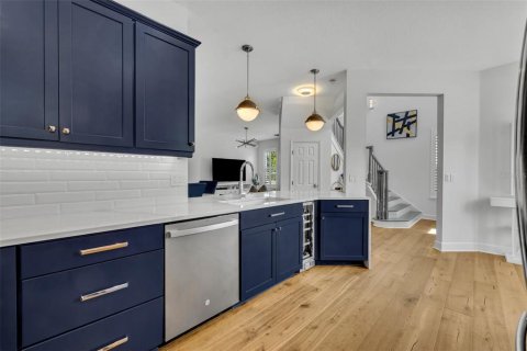 House in Orlando, Florida 3 bedrooms, 171.96 sq.m. № 1899243 - photo 8