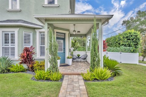 House in Orlando, Florida 3 bedrooms, 171.96 sq.m. № 1899243 - photo 4