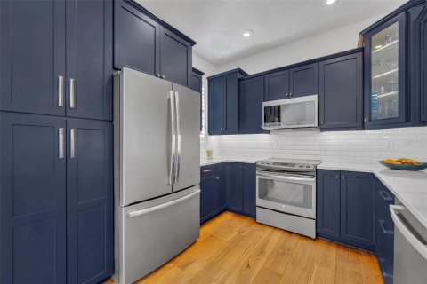 House in Orlando, Florida 3 bedrooms, 171.96 sq.m. № 1899243 - photo 9