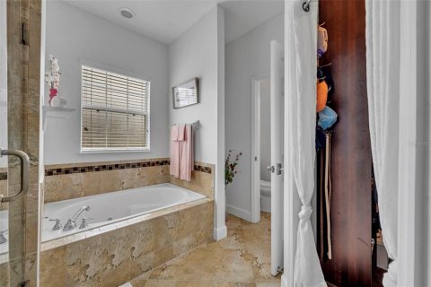 House in Orlando, Florida 3 bedrooms, 171.96 sq.m. № 1899243 - photo 22