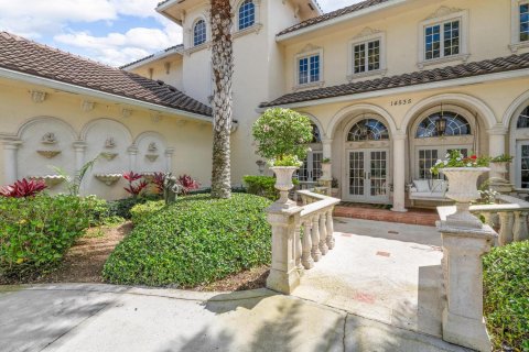 Villa ou maison à vendre à Wellington, Floride: 7 chambres, 684.6 m2 № 2146014 - photo 12