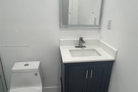 Immobilier commercial à louer à Homestead, Floride: 1 chambre, 244.61 m2 № 1881817 - photo 10