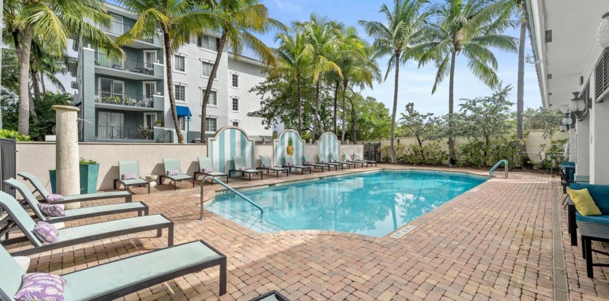 Condo in Delray Beach, Florida, 2 bedrooms  № 2190718