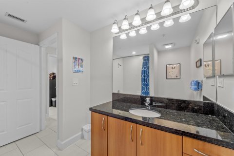 Condo in Delray Beach, Florida, 2 bedrooms  № 2190718 - photo 21