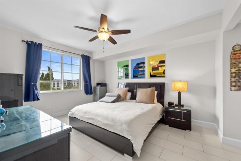 Condo in Delray Beach, Florida, 2 bedrooms  № 2190718 - photo 11