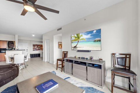 Condo in Delray Beach, Florida, 2 bedrooms  № 2190718 - photo 7
