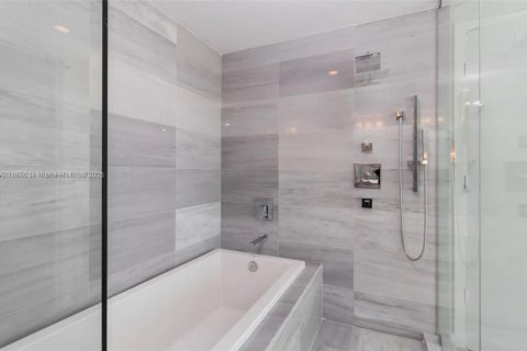 Снять в аренду кондоминиум в Майами-Бич, Флорида 1 спальня, 81.29м2, № 1942054 - фото 15