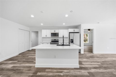 Villa ou maison à louer à Port Charlotte, Floride: 3 chambres, 117.99 m2 № 2224753 - photo 12