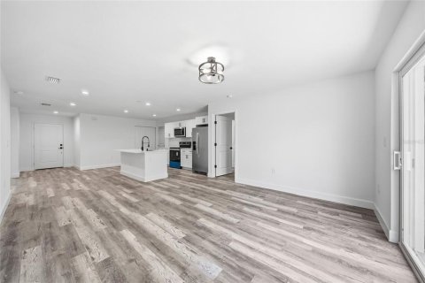Villa ou maison à louer à Port Charlotte, Floride: 3 chambres, 117.99 m2 № 2224753 - photo 6