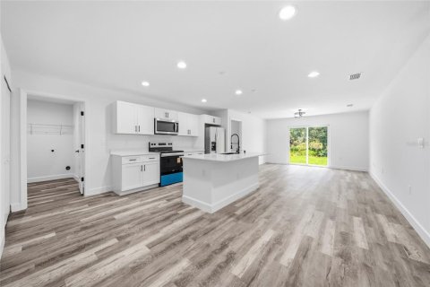 Villa ou maison à louer à Port Charlotte, Floride: 3 chambres, 117.99 m2 № 2224753 - photo 13