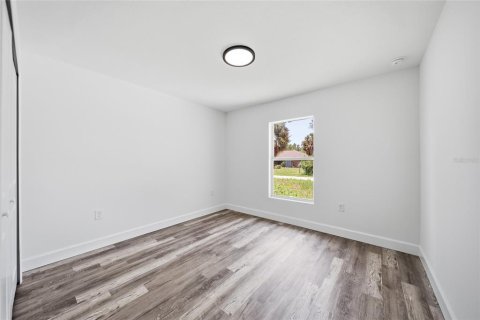 Villa ou maison à louer à Port Charlotte, Floride: 3 chambres, 117.99 m2 № 2224753 - photo 22