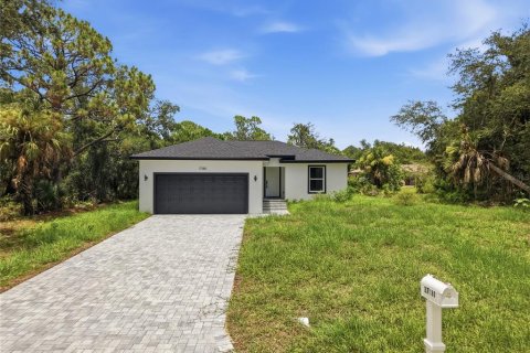 Villa ou maison à louer à Port Charlotte, Floride: 3 chambres, 117.99 m2 № 2224753 - photo 4